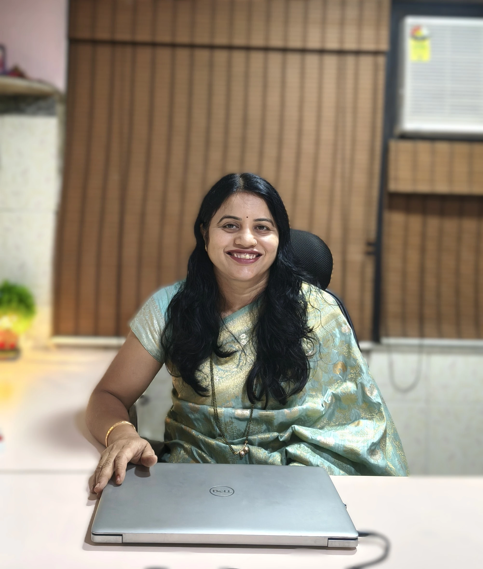 Dr. Rupali Mendhe